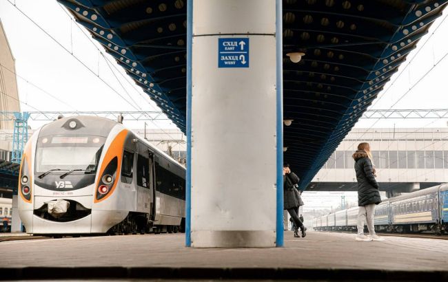 УЗ призначила тимчасовий додатковий рейс з Києва до Львова: маршрут