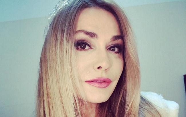 "Снежная королева": Сумская ушла в отрыв на отдыхе в Буковели (фото, видео)