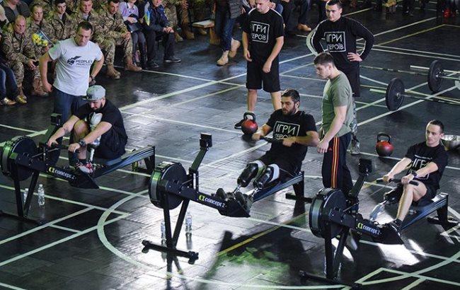 Игры героев: параспортсмены-участники АТО показали свою силу на кросфит-соревнованиях