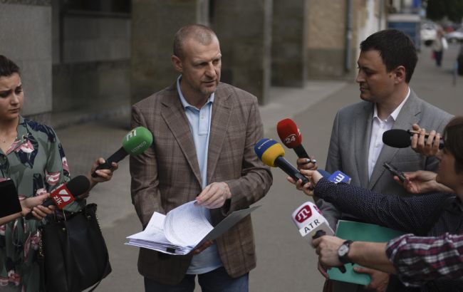 Депутати "Народного фронту" оскаржили в КСУ указ Зеленського про розпуск Ради