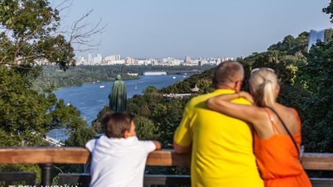 Літо триває: синоптик дала прогноз погоди на 5 вересня