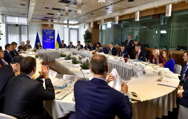 Саміт Україна-ЄС продовжився за участю єврокомісарів, - Цеголко