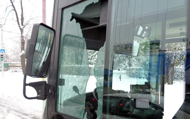 В Братиславе обстреляли городской автобус