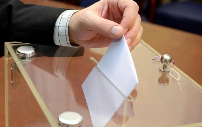 В Киеве явка избирателей на 17:30 составила 35%