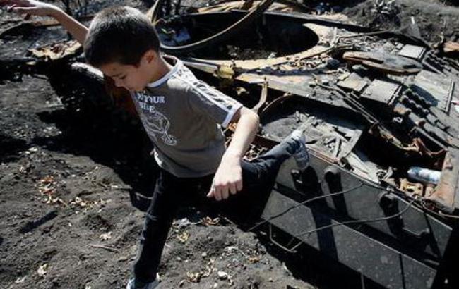 В Луганской области на детонаторе подорвался 13-летний подросток, - ОГА
