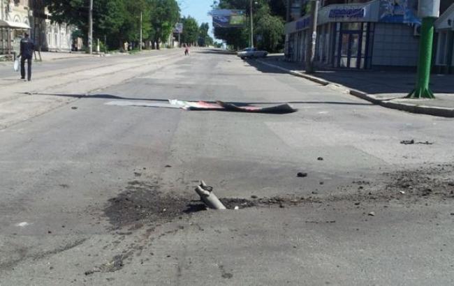 В Донецке снаряд взорвался возле школы, есть погибшие среди детей и взрослых, - СКМ