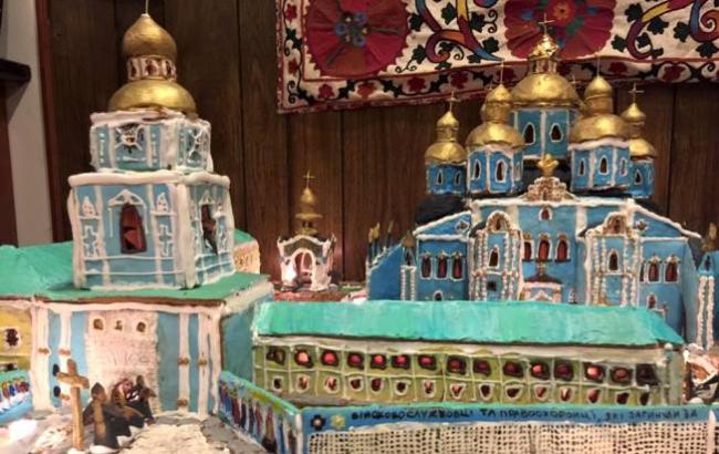Михайлівський собор з печива: американка створила різдвяний шедевр