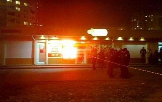 В Днепропетровской обл. из гранатомета расстреляли инкассаторское авто, 4 погибших