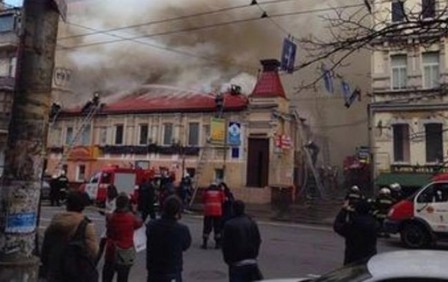 При ликвидации пожара на Саксаганского в Киеве погибли два спасателя