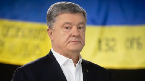 Порошенко требует немедленно созвать СНБО из-за газового протокола