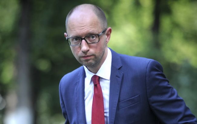 Яценюк доручив Клімкіну повідомити ОБСЄ про порушення Росією мінських угод