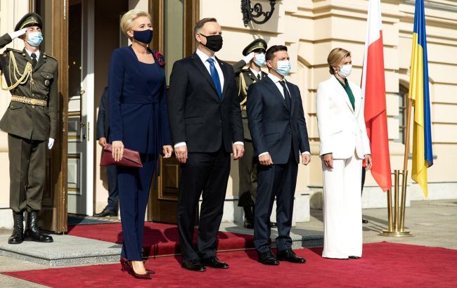 "Висловлюю співчуття": президент Польщі відреагував на пожежу в Харкові