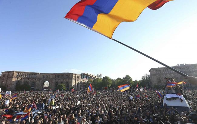 Ситуація у Вірменії: Пашинян збирає опозицію на мітинг у Ванадзорі
