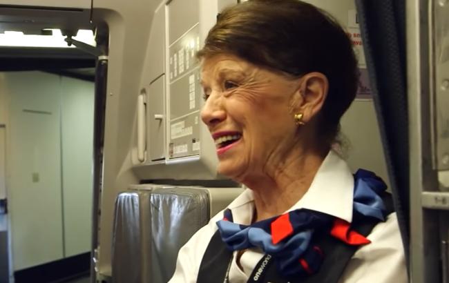 Проверена временем: в США нашли самую пожилую стюардессу в мире