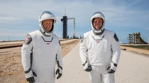 Когда астронавты на корабле Маска смогут попасть на МКС: прогноз NASA