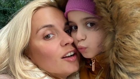 "Дикие" танцы: Лилия Ребрик с мужем и дочкой всколыхнули сеть экспромтом