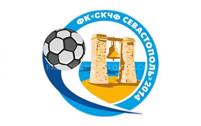 Крымский клуб полностью распустил состав