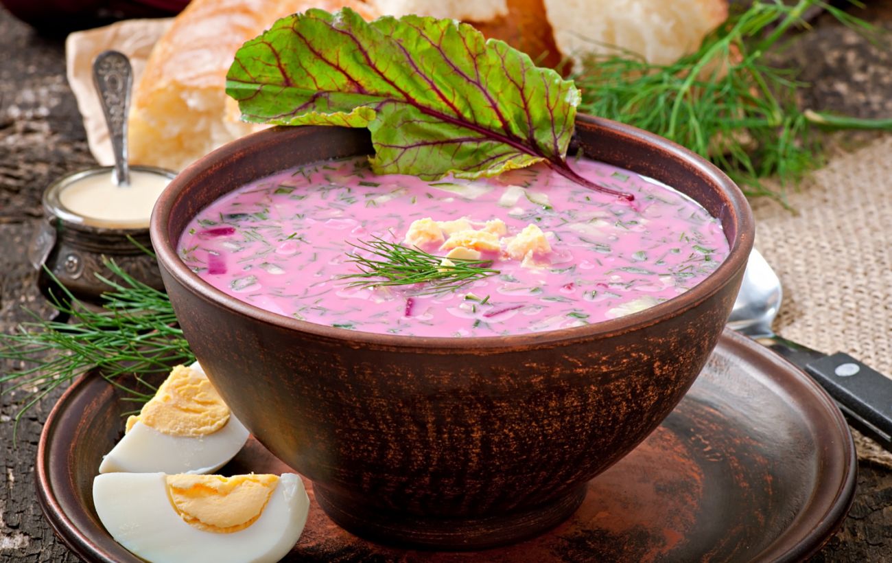 Холодный борщ со щавелем и квасом