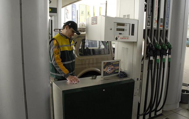 Цены на АЗС в Киеве 8 декабря почти не изменились