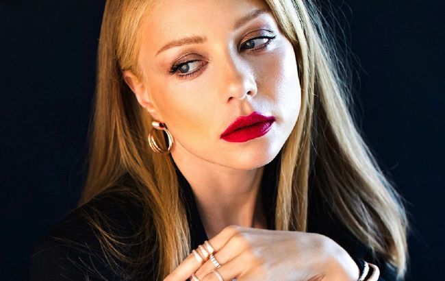 Незаконно красива: Тіна Кароль завела мережу чуттєвим фото без білизни