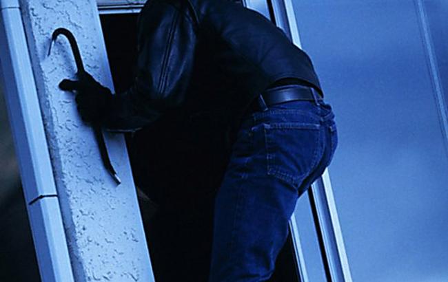 В Киеве вор ограбил квартиру через окно на 5 этаже