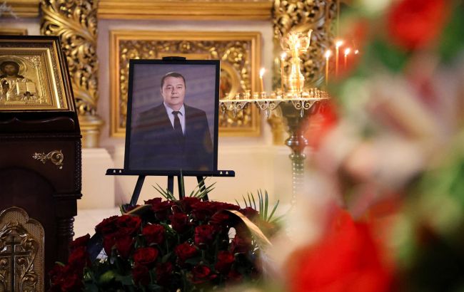 "Погиб, возвращая свет Киеву". В столице попрощались с экс-главой "Укрэнерго" Брехтом