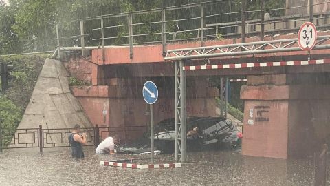 В Николаеве затопило центр города, в Ужгороде - целый район