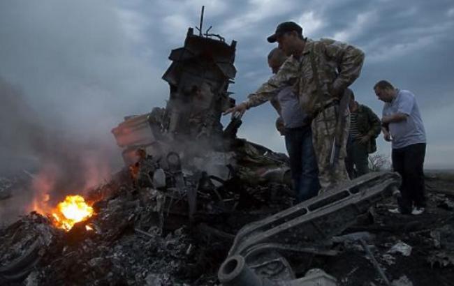 Розслідування аварії Boeing на Донбасі буде продовжуватися весь 2015 р., - прокурор Нідерландів