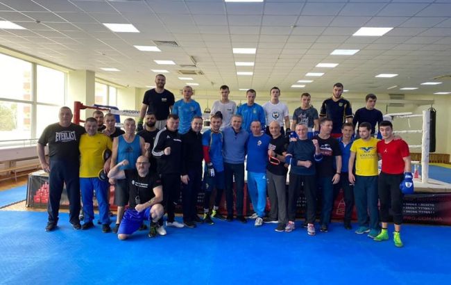 Збірна України з боксу готується відновити тренування