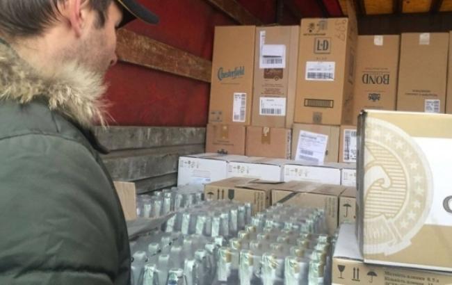 В Донецкой области пограничники задержали грузовики с 20 тыс. литров водки