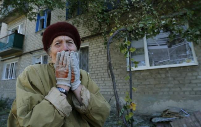 Во всех районах Донецка слышны залпы и взрывы, - мэрия