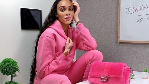 Стильный total pink: Винни Харлоу демонстрирует самый модный наряд сезона