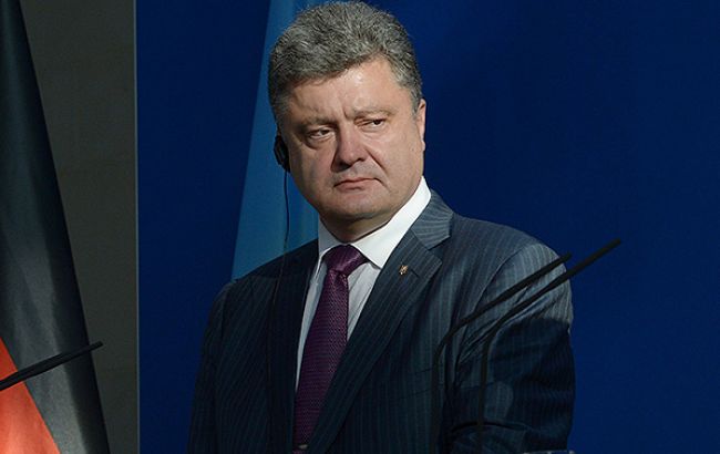 Порошенко висловив співчуття родинам загиблих поліцейських у Дніпрі