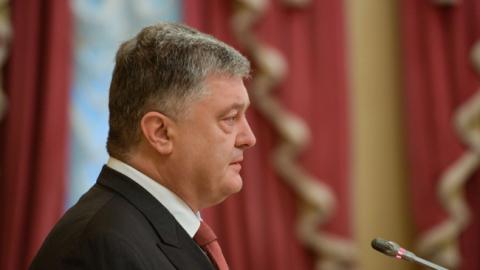 Порошенко вніс до Ради законопроект про податок на виведений капітал