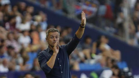 "Вильярреал" уволил Эскрибу с поста главного тренера