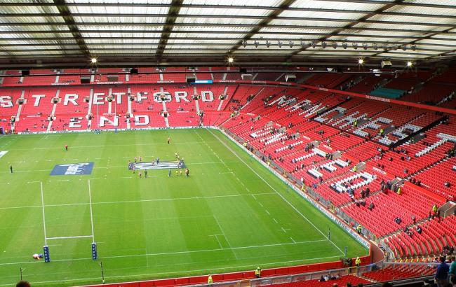 Владелец "Манчестер Юнайтед" выставил часть акций клуба на продажу