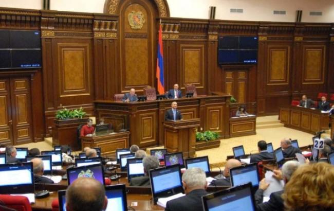 Парламент Армении поддержал вступление в ЕАЭС
