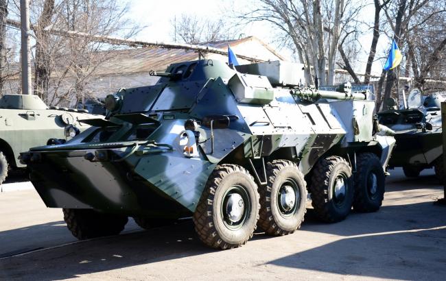 Украинские военные получили новые бронемашины "Свитязь"
