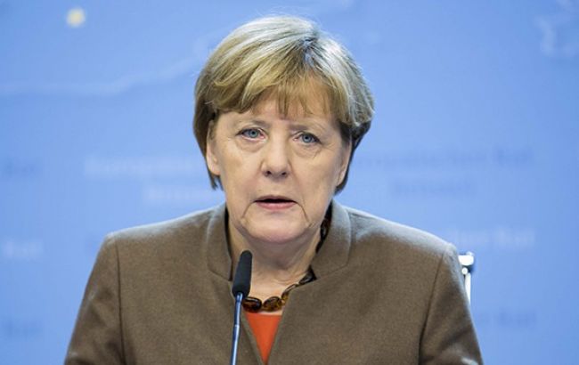 Меркель заявила об "оборонительном характере" стратегии НАТО по отношению к РФ