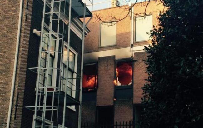 В Гааге подожгли посольство Великобритании