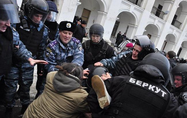 ГПУ объявила в розыск одного из командиров "Беркута" за разгон акции в 2013