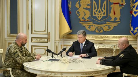 Порошенко доручив перевірити на поліграфі керівників "Укроборонпрому"