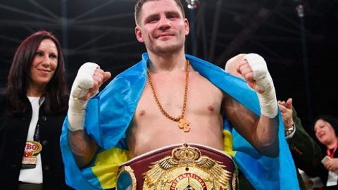 Беринчик в третий раз защитил чемпионский пояс: видео фантастического боя
