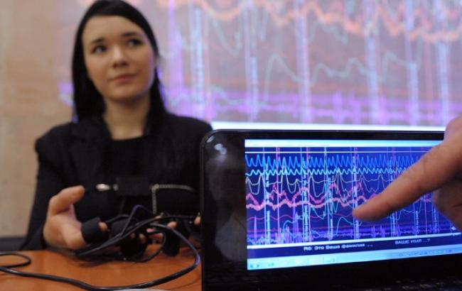 Детектор брехні не пройшло 25% волонтерів, залучених до роботи в Міноборони, - Порошенко