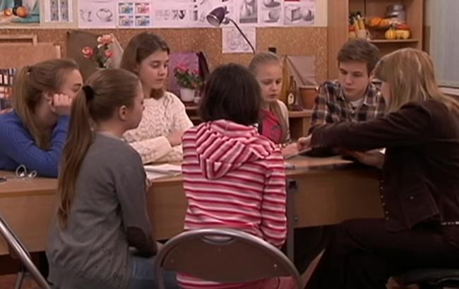 В Киеве учеников третьего класса выселяют из школьного помещения
