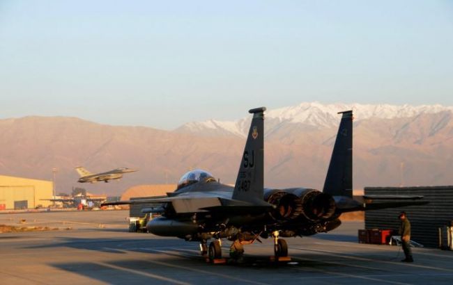 В Афганистане на авиабазе НАТО прогремел взрыв, есть жертвы
