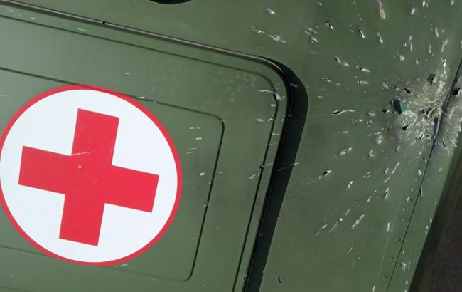 Боевики обстреляли военно-медицинский автомобиль ООС вблизи Талаковки