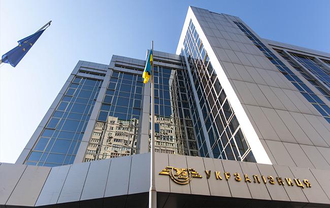 Тарифы "Укрзализныци" на грузоперевозки с сегодняшнего дня выросли на 15%