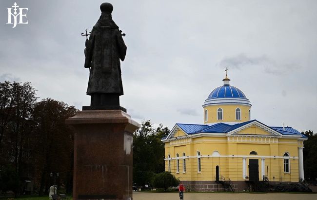 Відбудова історичної церкви в Прилуках. Епіфаній нагородив підприємця Коровченка