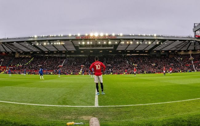 Европейские футбольные чемпионаты планируют доиграть до середины лета